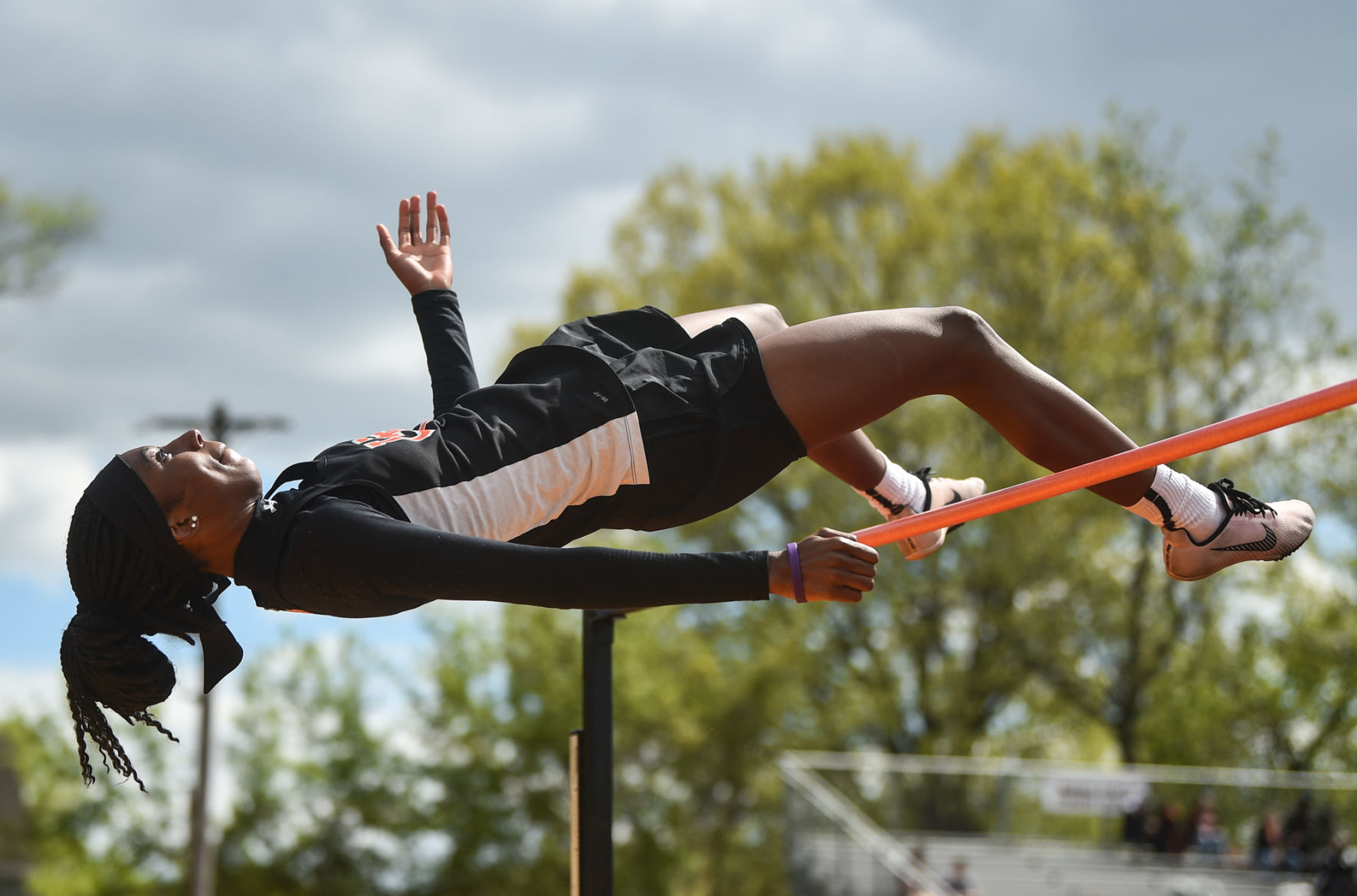 051119-mda-spt-moltrack-002a.JPG